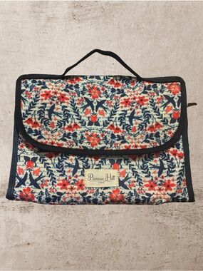 Primrose Hill Floral Foldable Makeup Organizer Bag in Cream, Navy & Coral